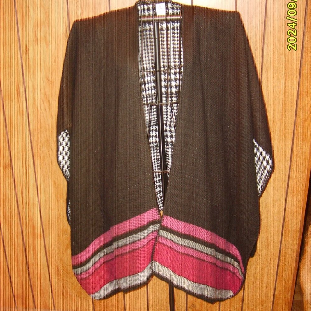 Women's Reversible Shawl Wrap